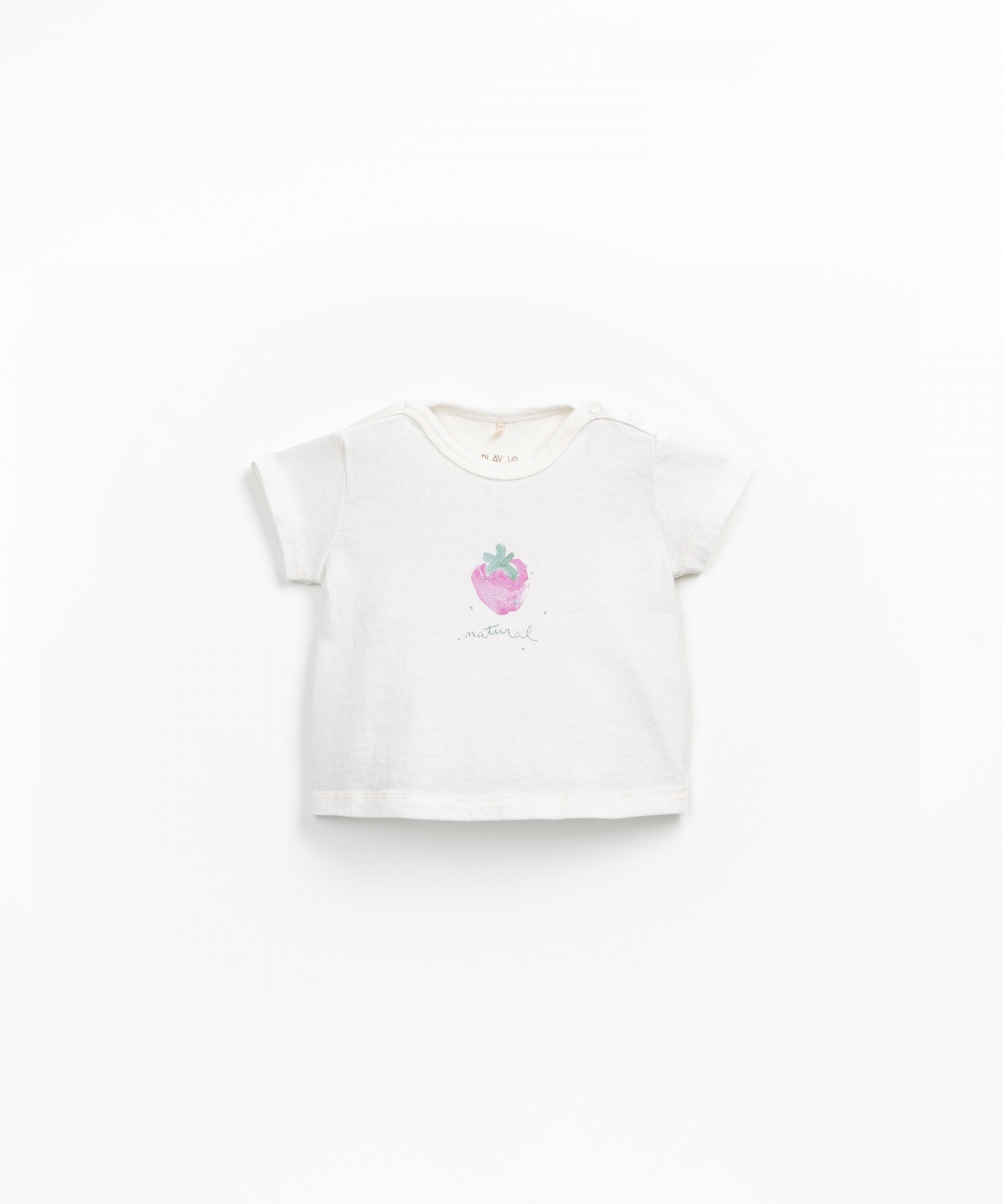 T-shirt com desenho  frente