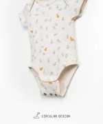 Body estampado con cruce en los hombros