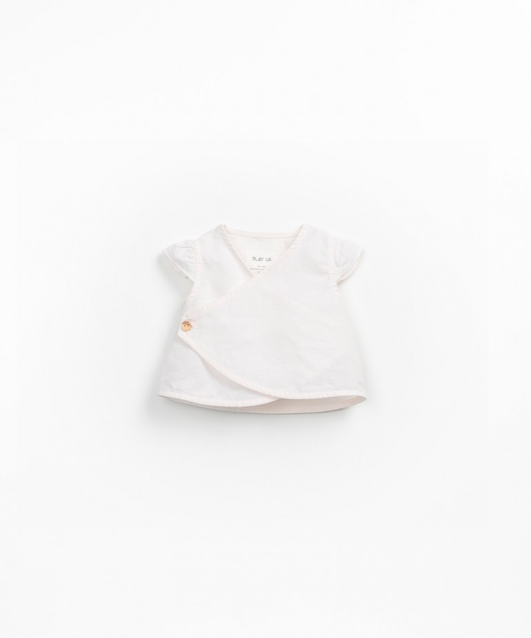Blusa de tecido em linho e algodo orgnico