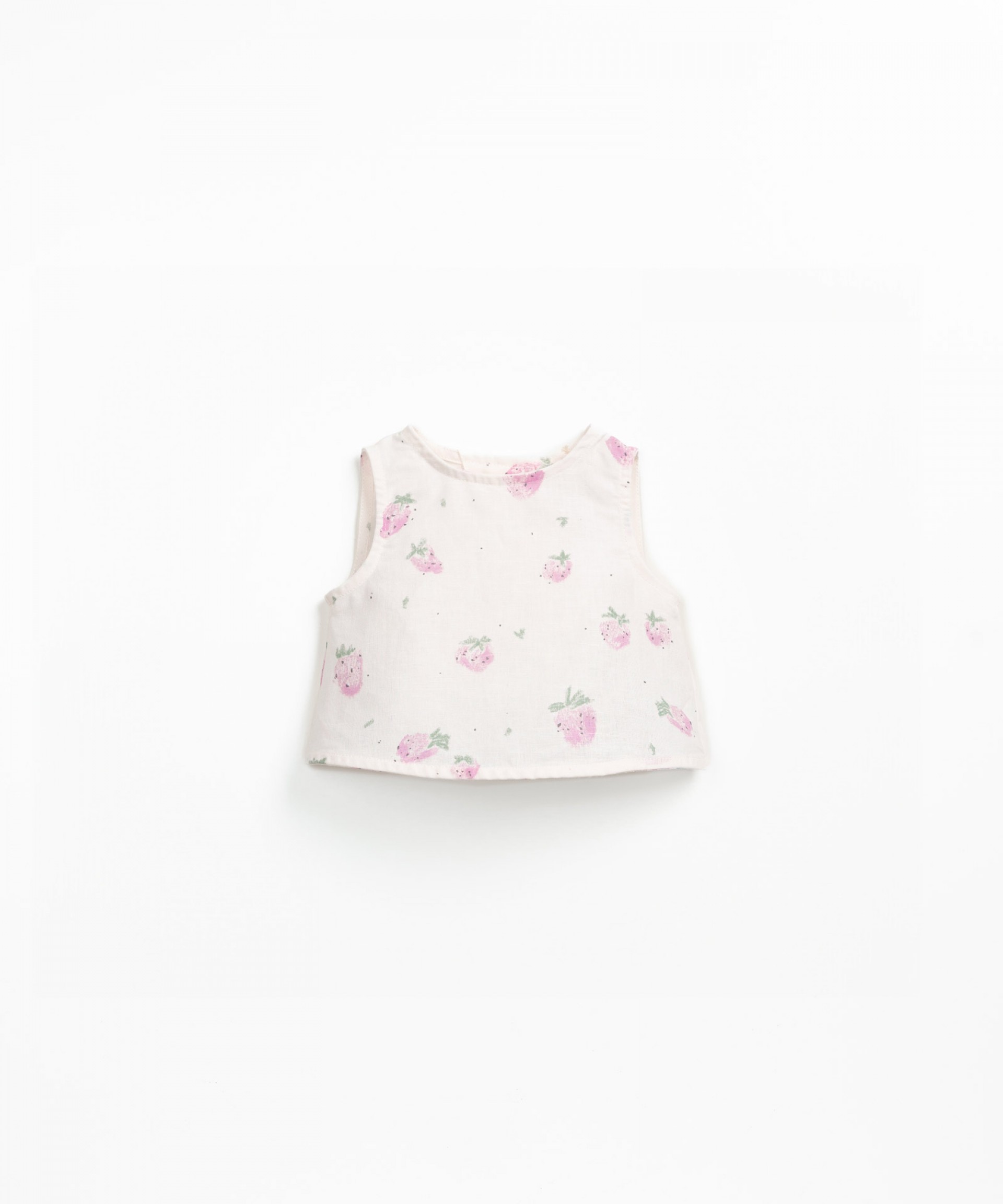 Blusa com abertura nas costas
