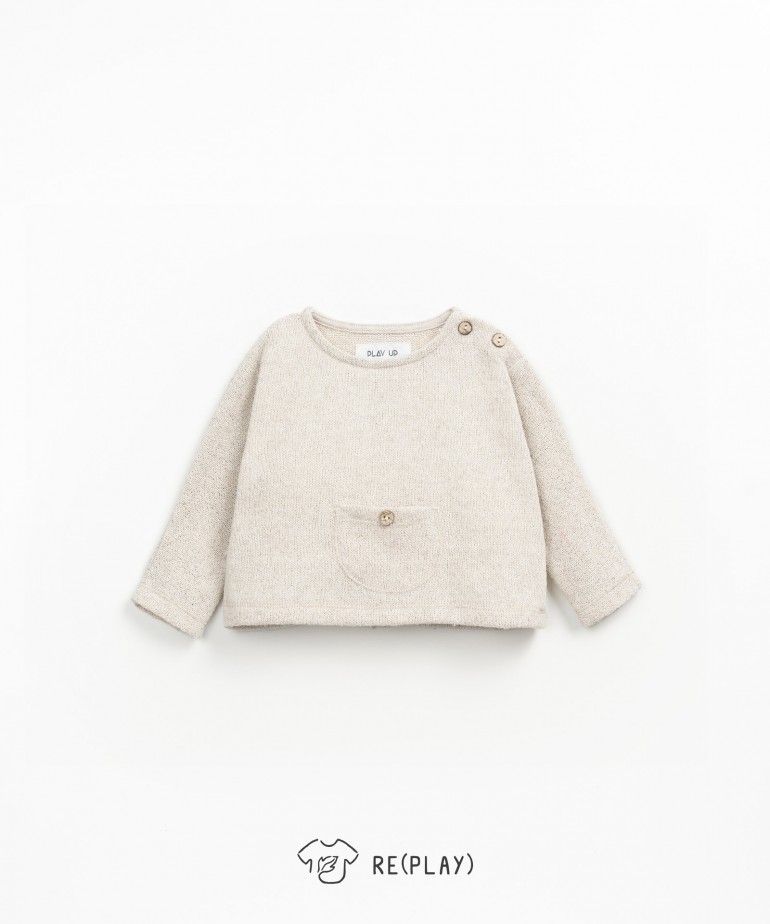 Sweatshirt in cotton and recycled polyester with coconut buttons