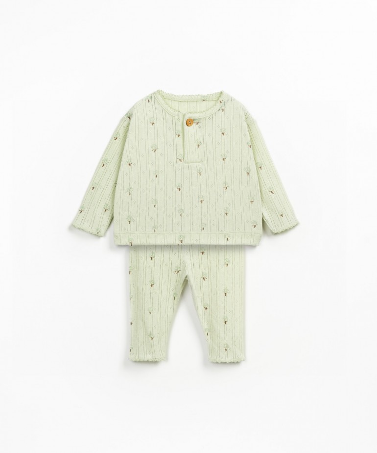 Organic and recycled cotton set with striped pattern
