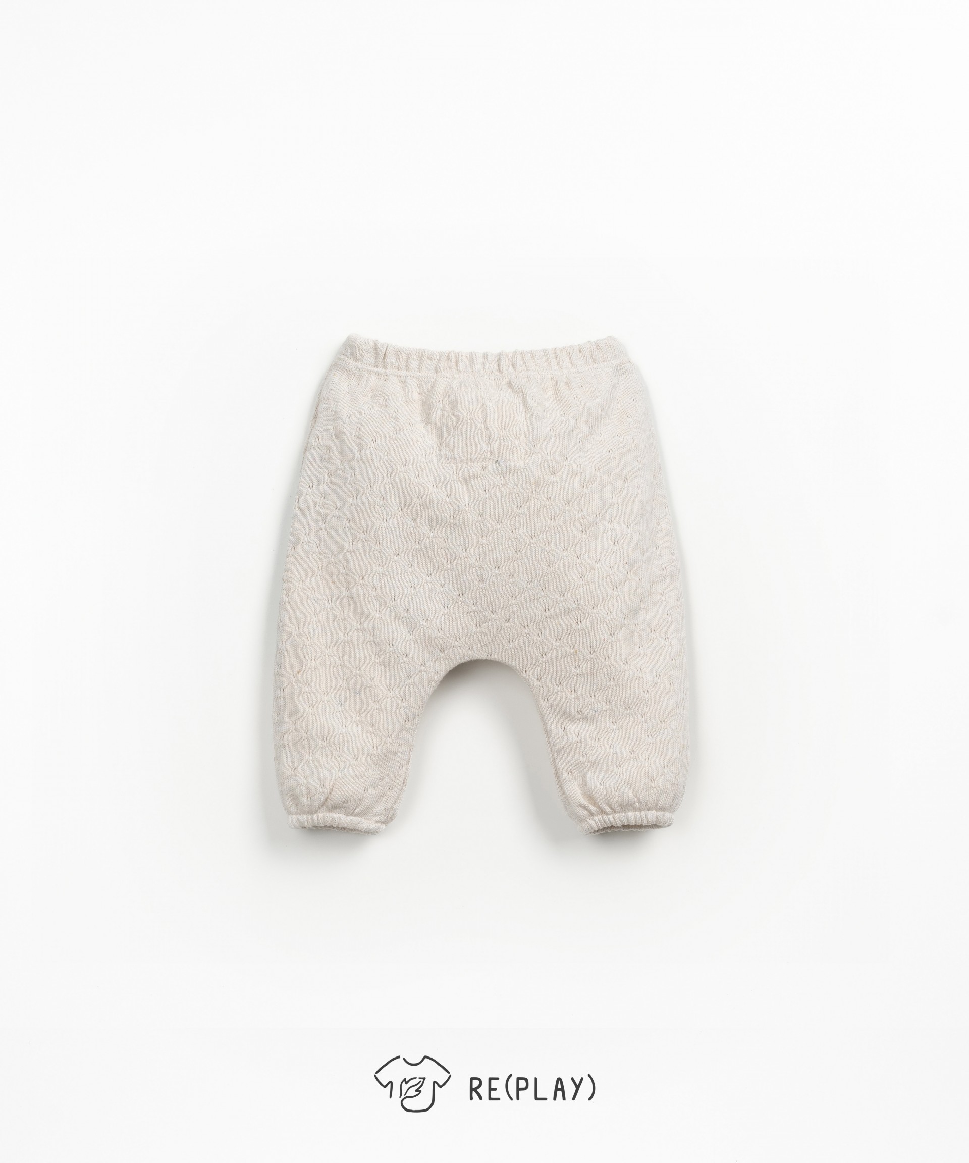Jersey trousers with recycled fibers