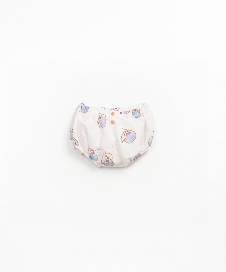 Linen and organic cotton shorts with strawberry print