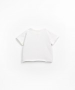 T-shirt em algodo orgnico e reciclado com abertura no ombro