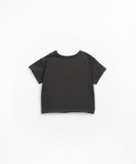 T-shirt em algodo orgnico e reciclado com abertura no ombro