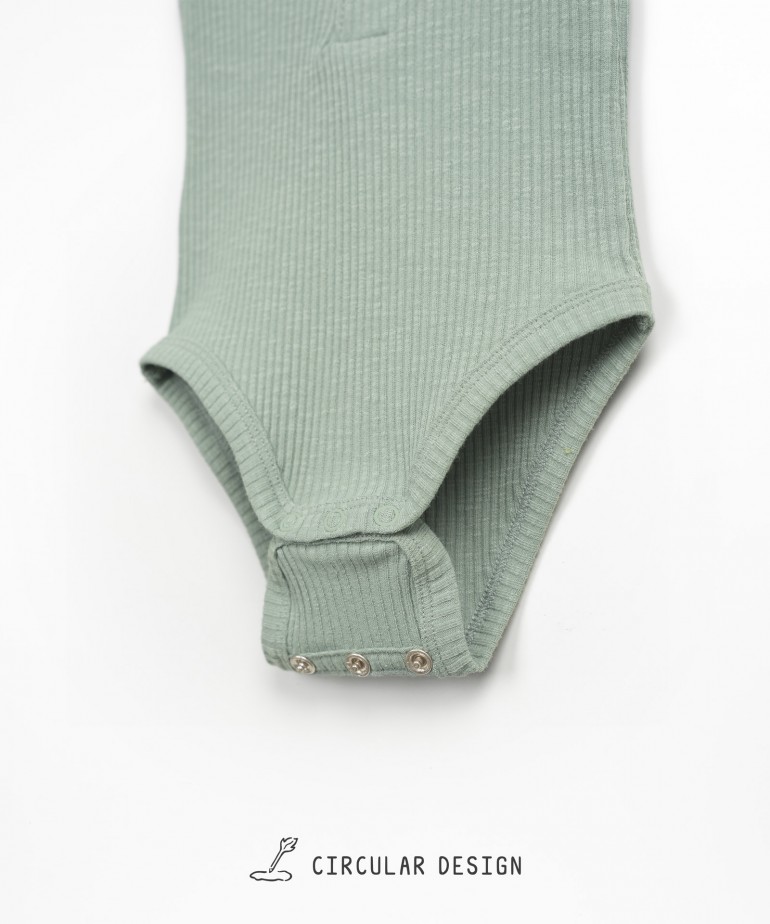 Body em algodo orgnico com nervuras