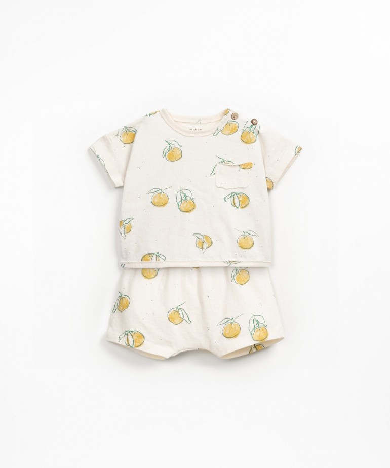 Pijama com estampado de laranjas