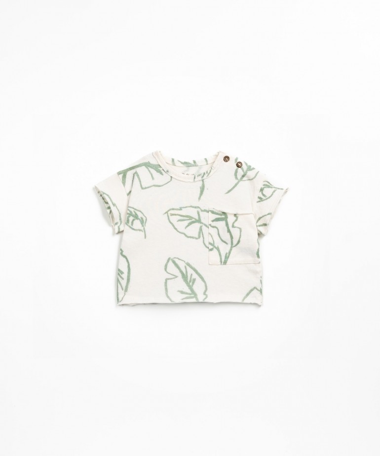 T-shirt en coton biologique et recycl avec feuilles et boutons  l'paule