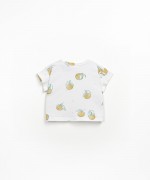T-shirt com boto de coco