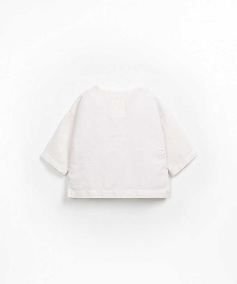 Camisa de tecido em linho e algodo orgnico