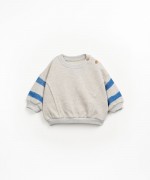 Sweatshirt com botes de coco e riscas em algodo e fibras recicladas