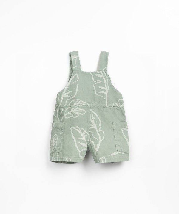 Mono de sarga con estampado de hojas