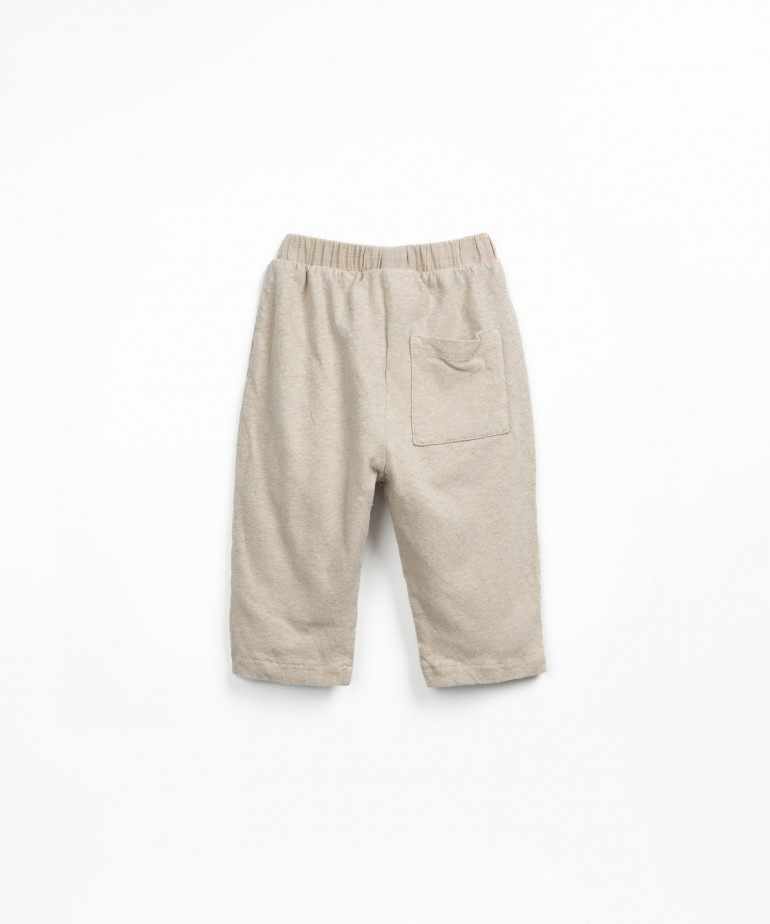 Trousers with a mix of knit and fabric