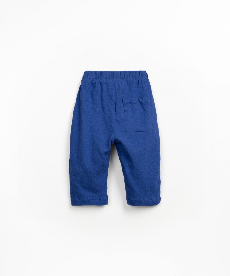 Trousers with a mix of knit and fabric