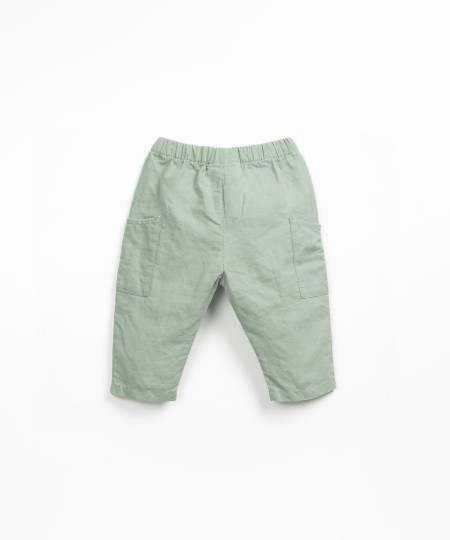 Pantalón de tela con fibras naturales
