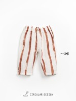 Pantal�n de tela con estampado de rayas