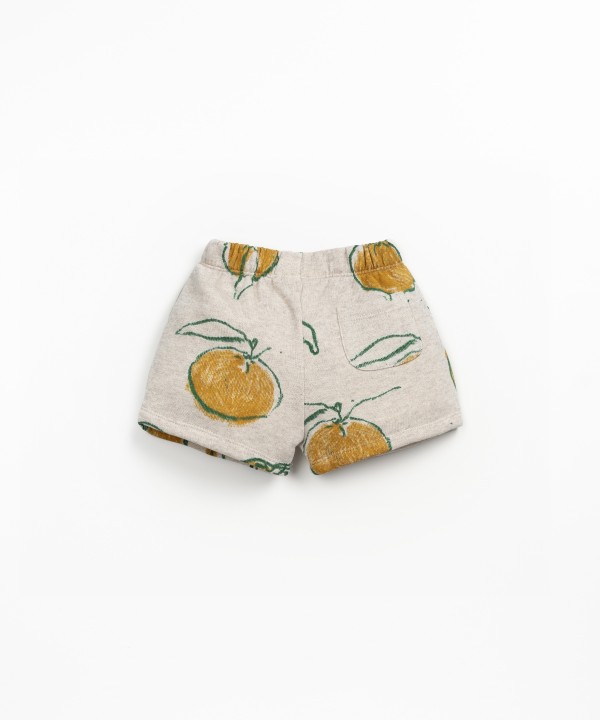 Pantal�n corto de punto con estampado de naranjas