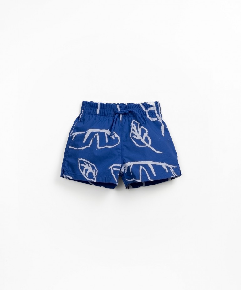 Calo de banho com estampado de folhas