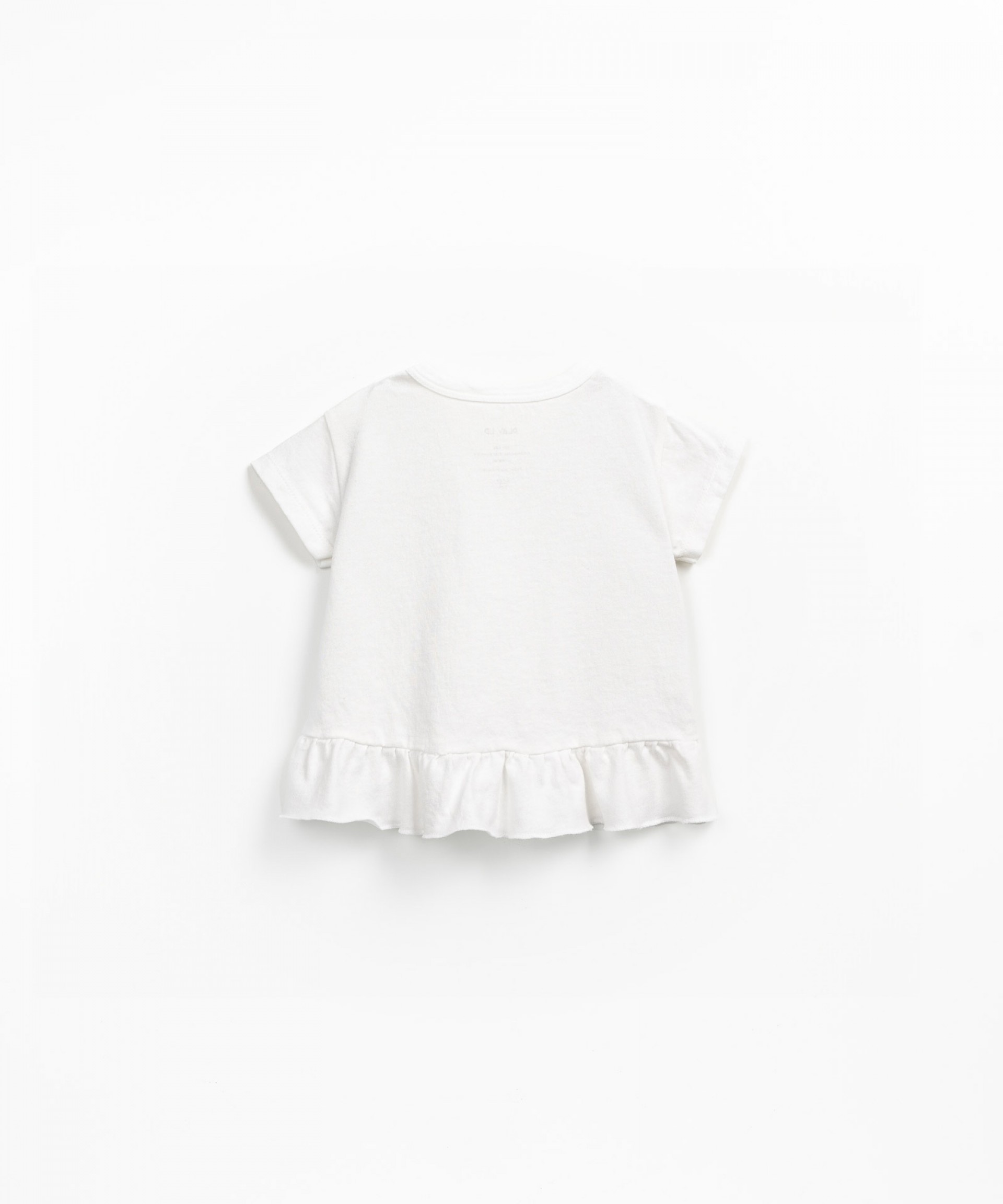 T-shirt with ruffle insert