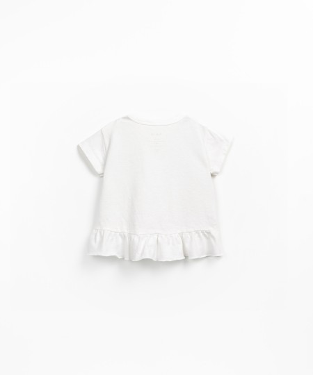 T-shirt com fibras recicladas