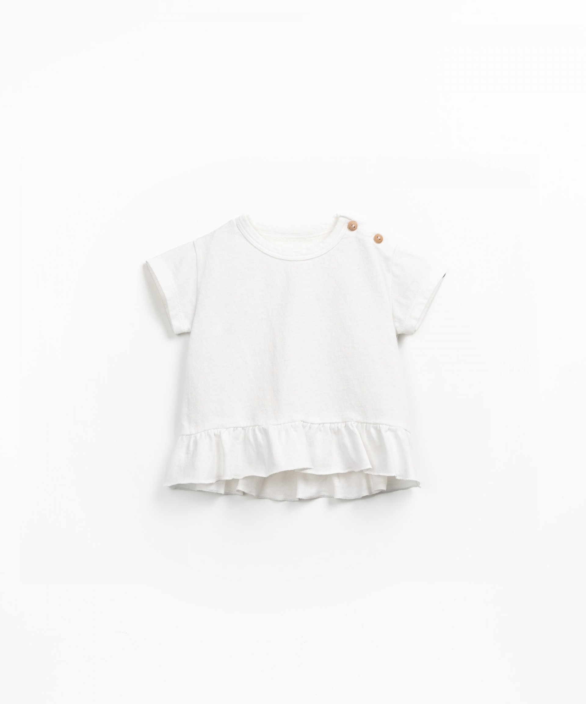 T-shirt with ruffle insert