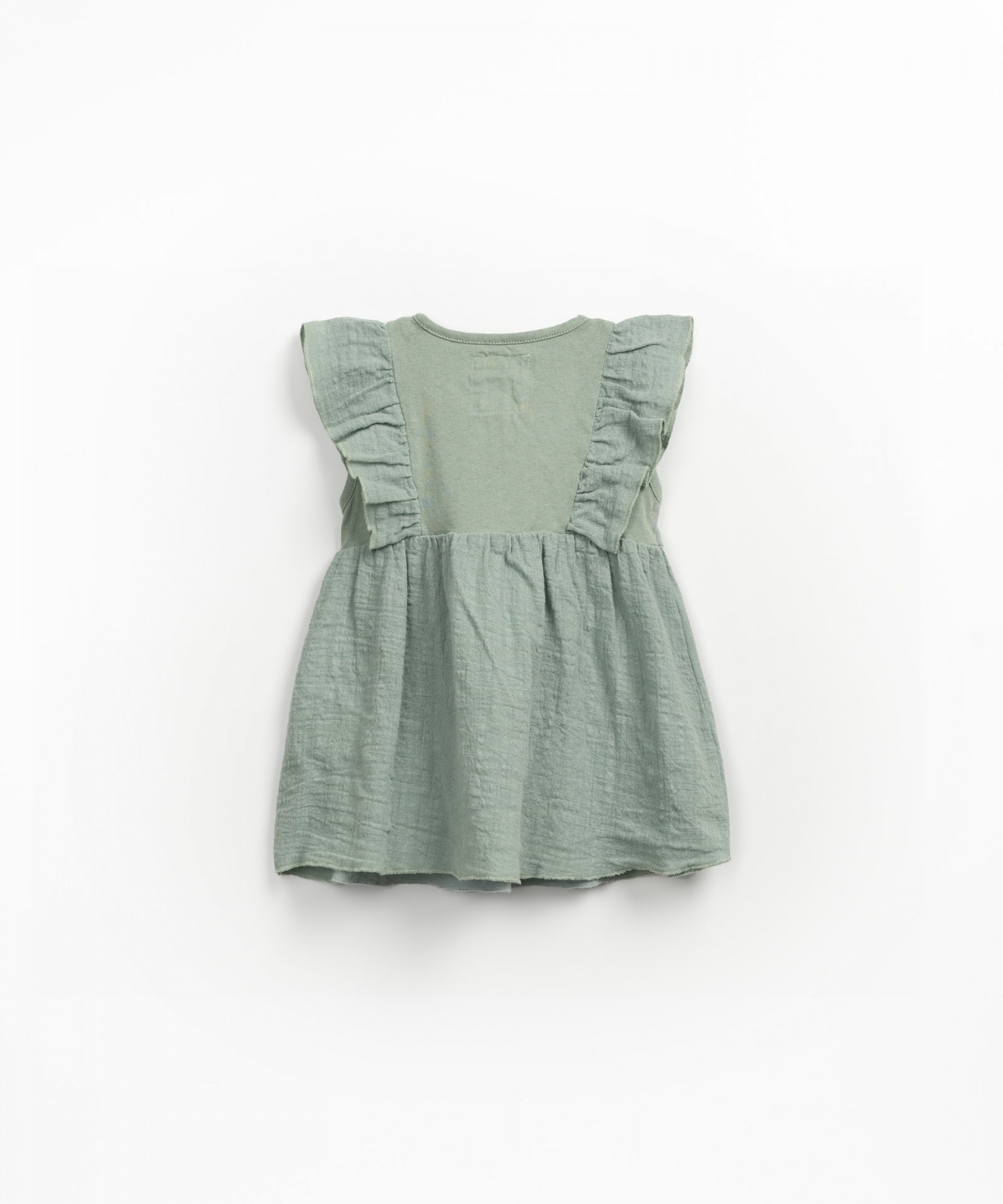 Dress with a mixture of knit and fabric
