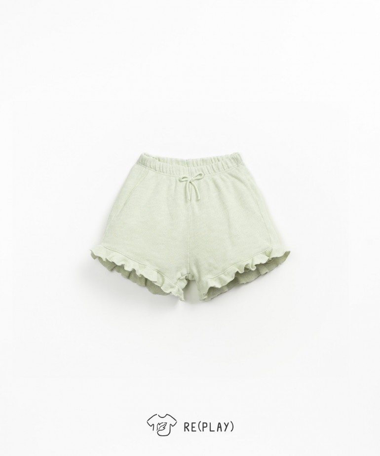 Cotton shorts with elastic waistband and frills