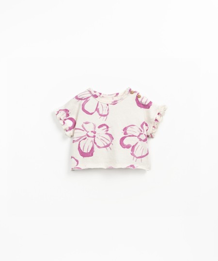 T-shirt with floral print