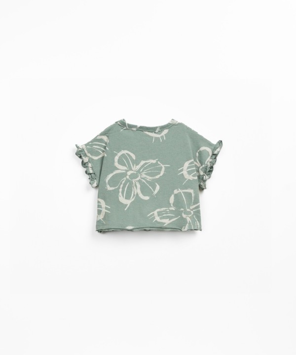 Camiseta con estampado de flores