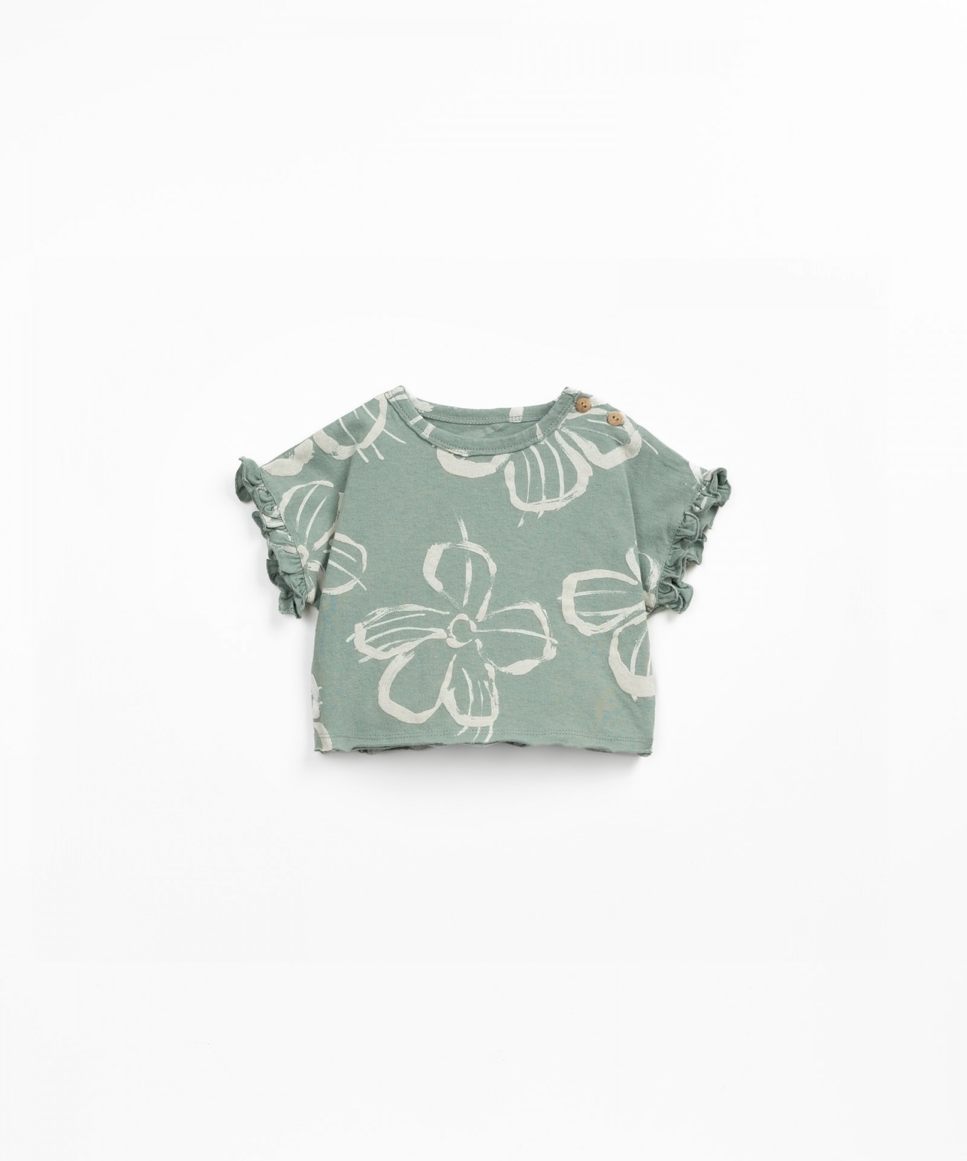 T-shirt with shoulder opening