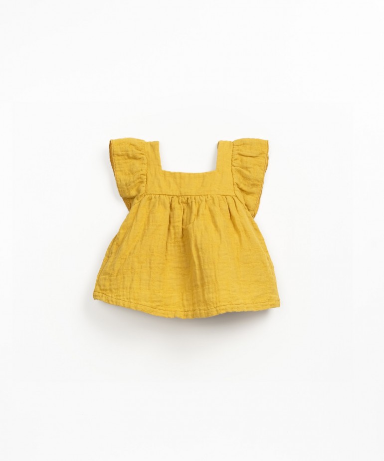 Fabric tunic with a blend of cotton and linen