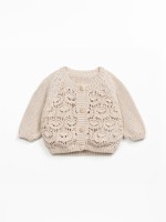 Veste en tricot avec boutons en bois