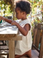 Vestito in tessuto con una miscela di lino e cotone biologico Vestito in tessuto con una miscela di lino e cotone biologico