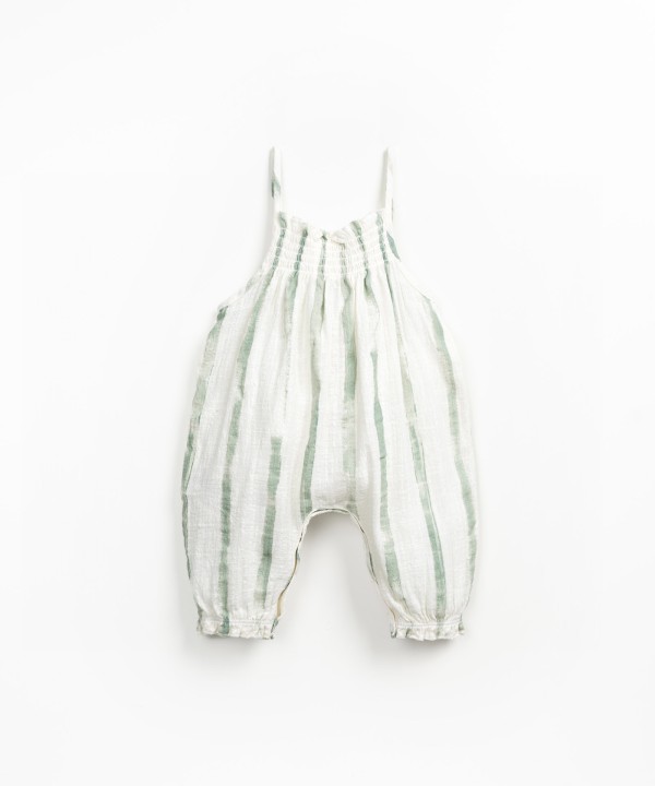 Combinaison en tissu avec imprim� � rayures