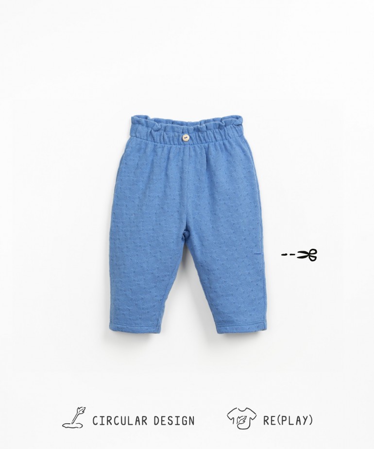 Jersey trousers with texture in regenerative and recycled cotton