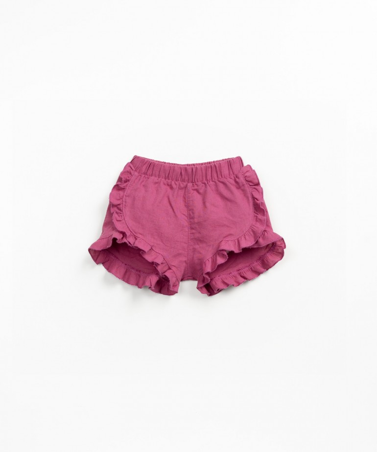 Fabric shorts with side inserts