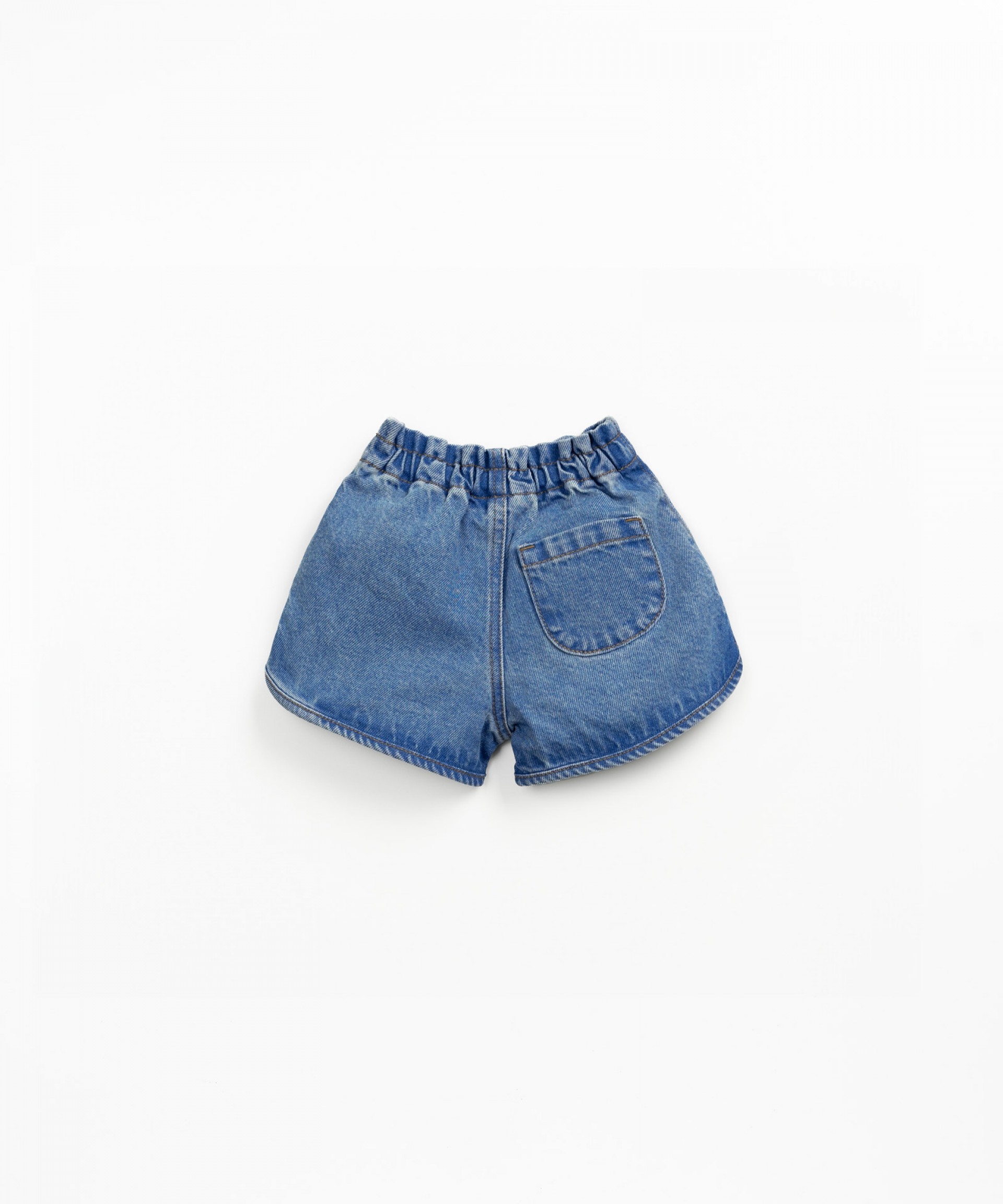 Denim shorts with elastic waistband