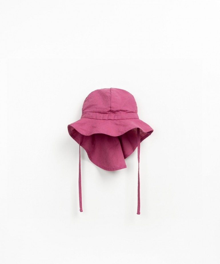 Fabric hat in linen and organic cotton