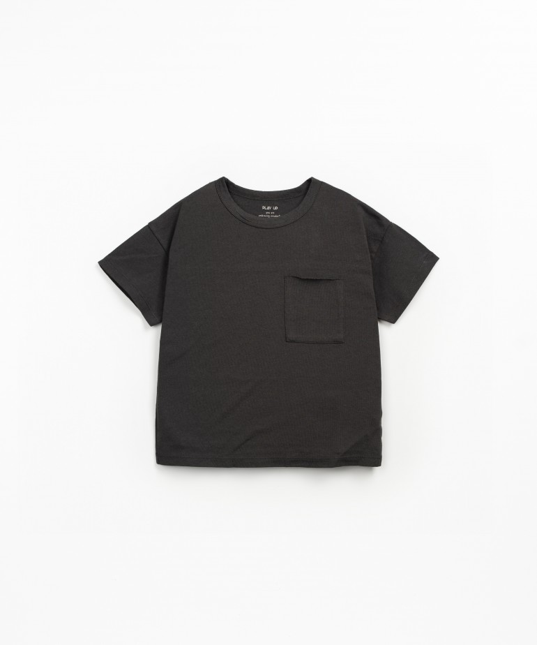 T-shirt a manica corta con una miscela di cotone biologico e cotone riciclato