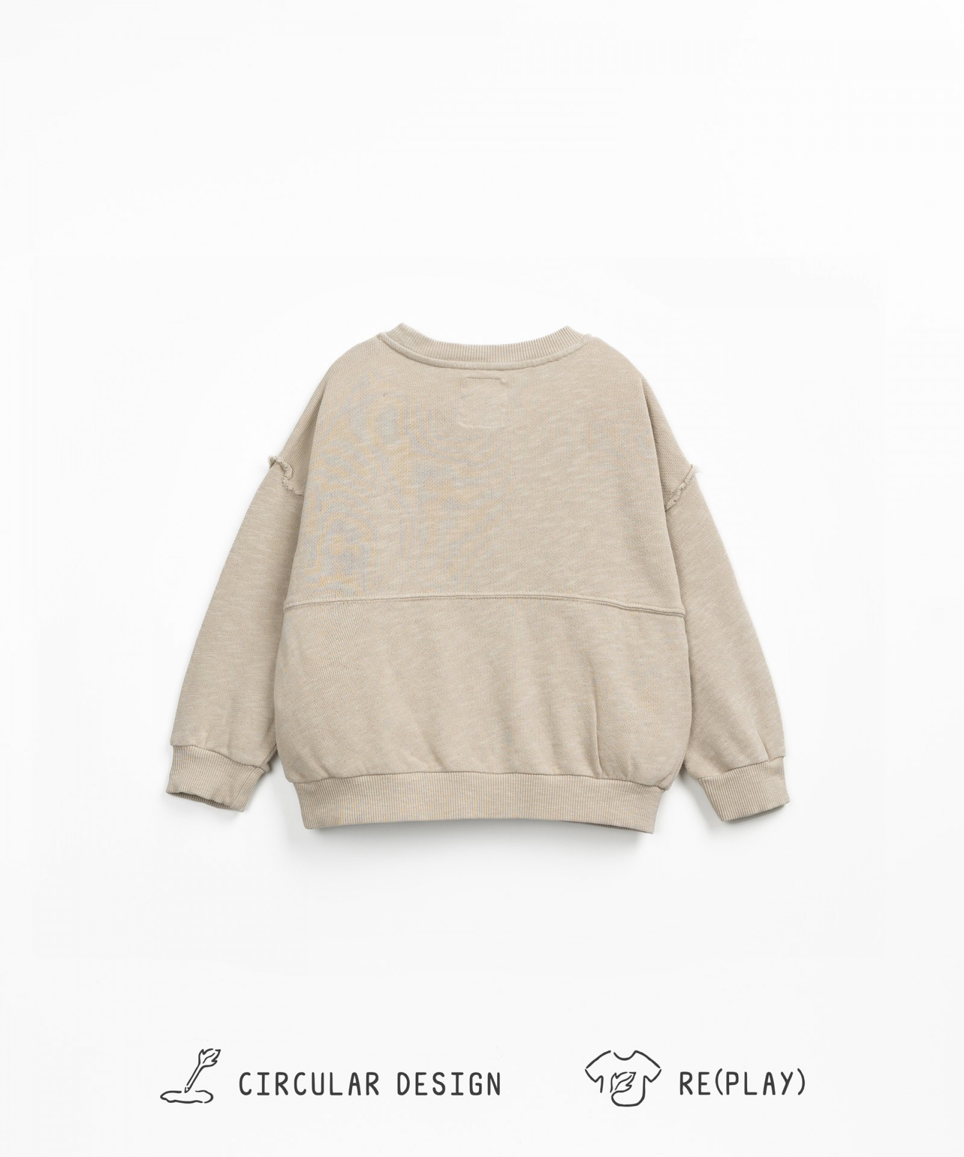 Sweatshirt with raw-cut details