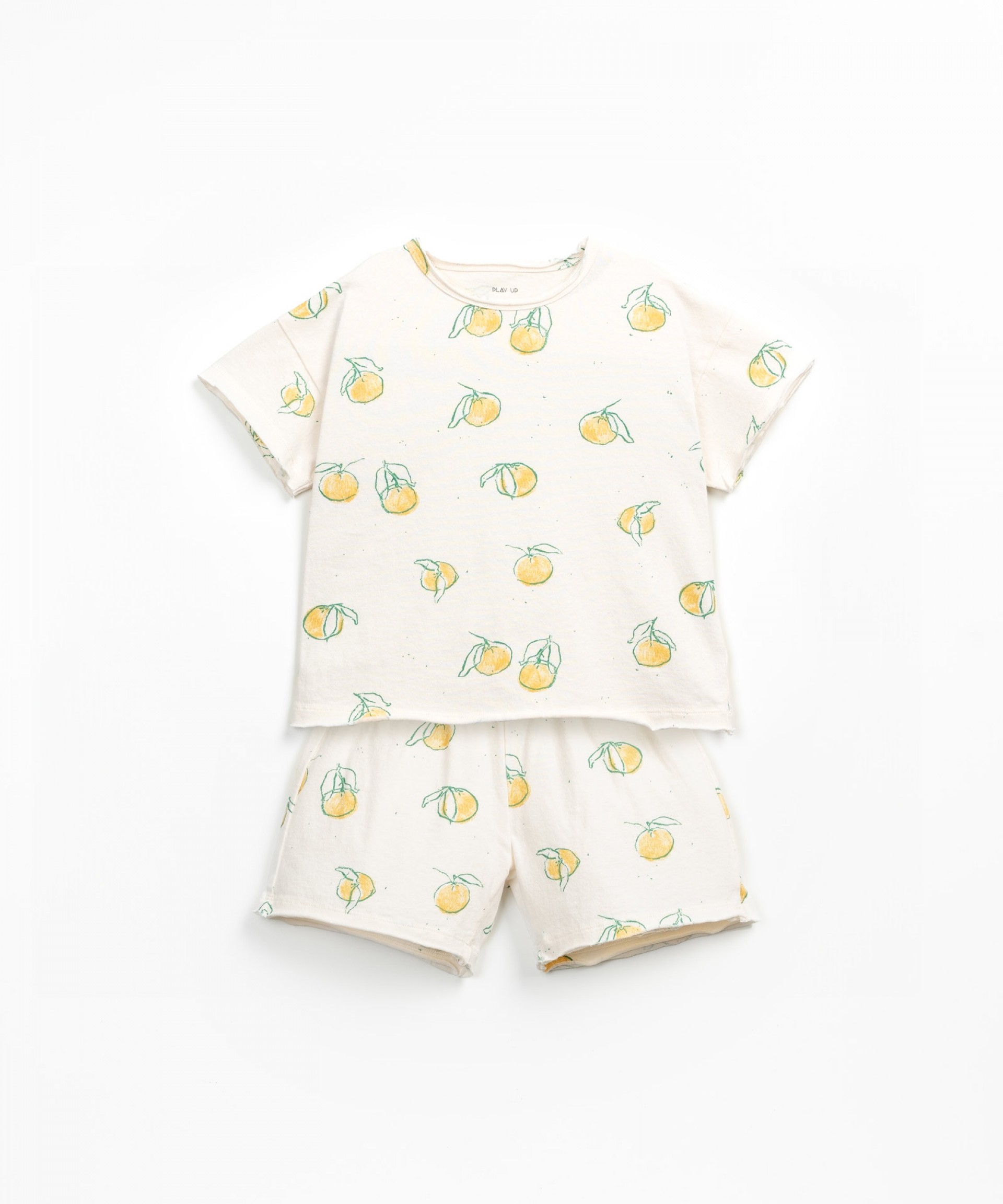 Pijama con estampado de naranjas
