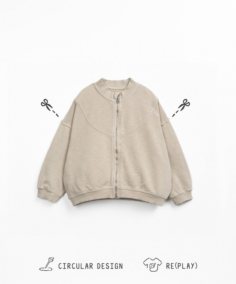 Organic cotton jacket with coconut buttons