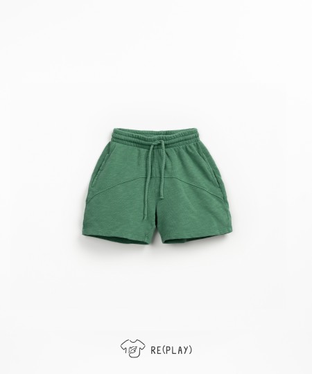 Knit shorts with pockets