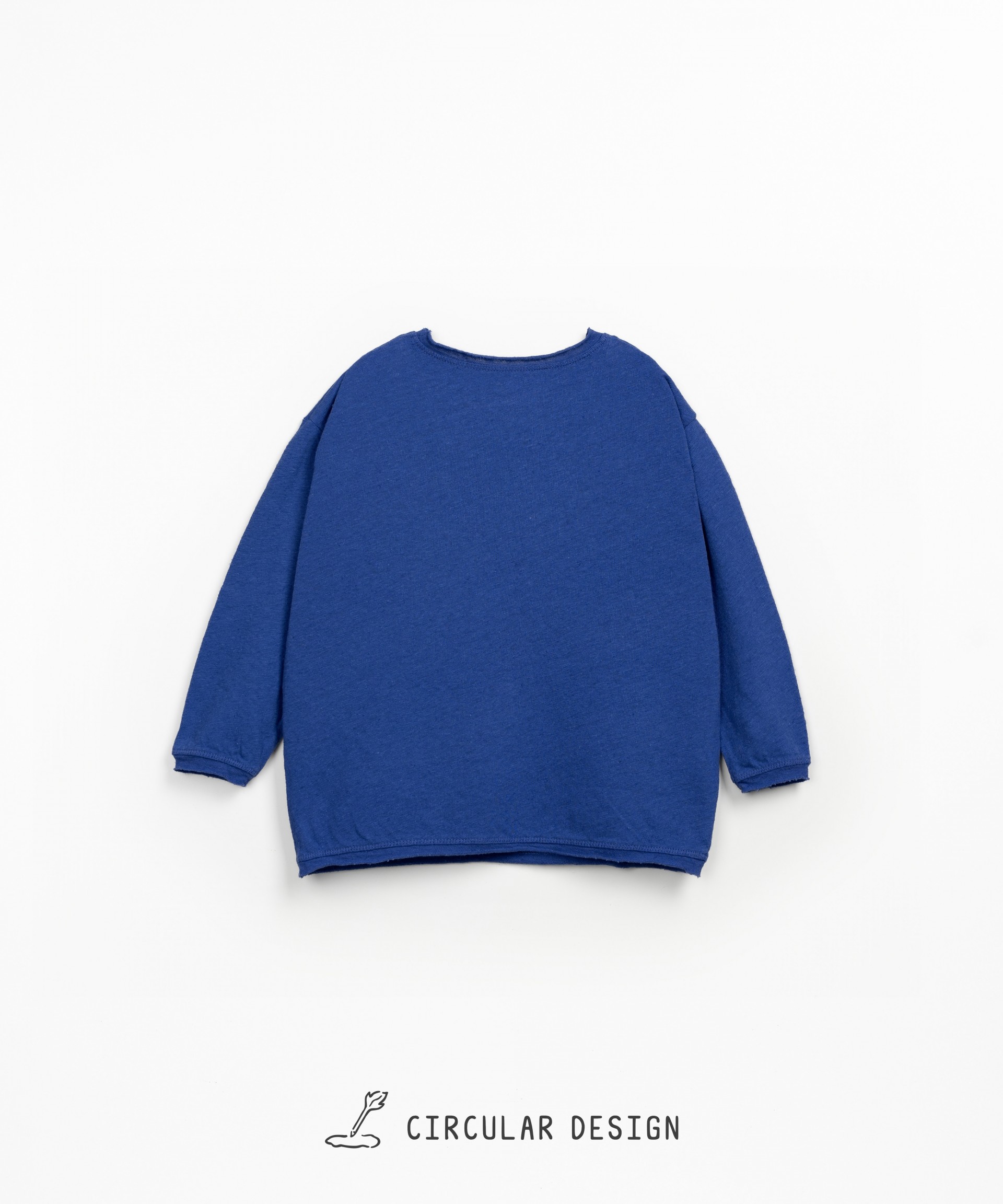T-shirt with raw-edge details