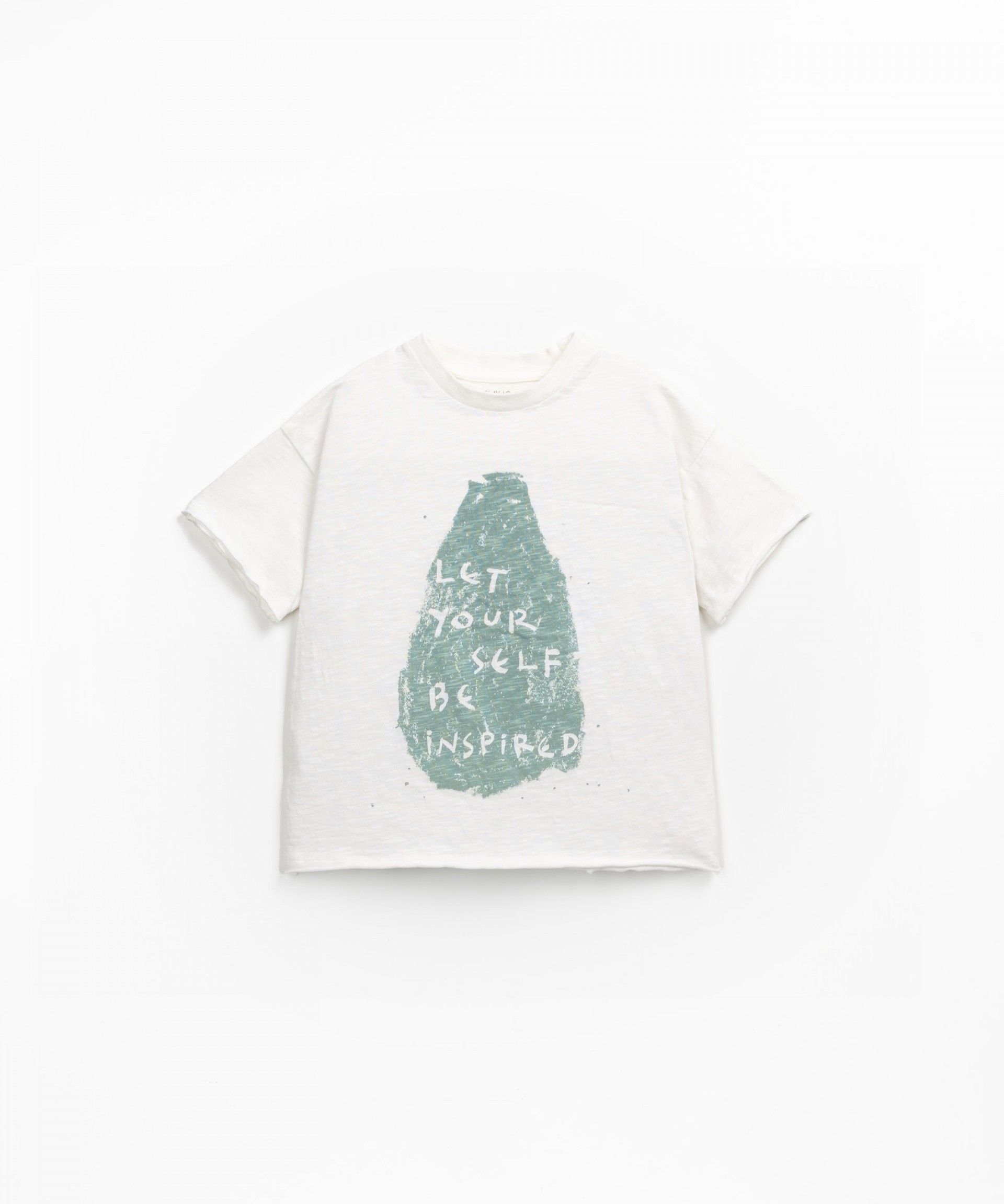 Organic cotton t-shirt with front design