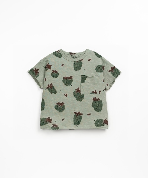 Organic cotton t-shirt with strawberry print