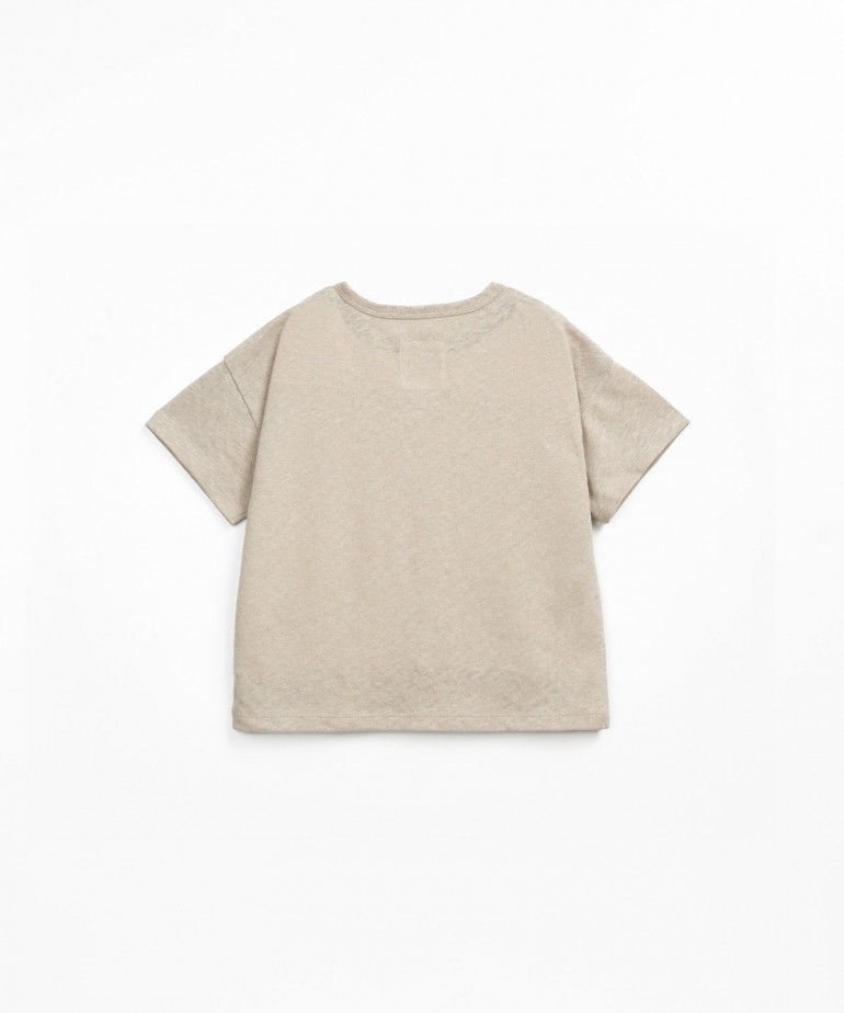 Short-sleeved t-shirt with linen