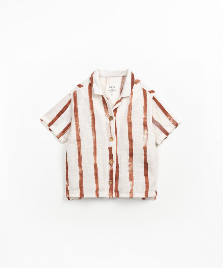 Striped fabric shirt in organic cotton