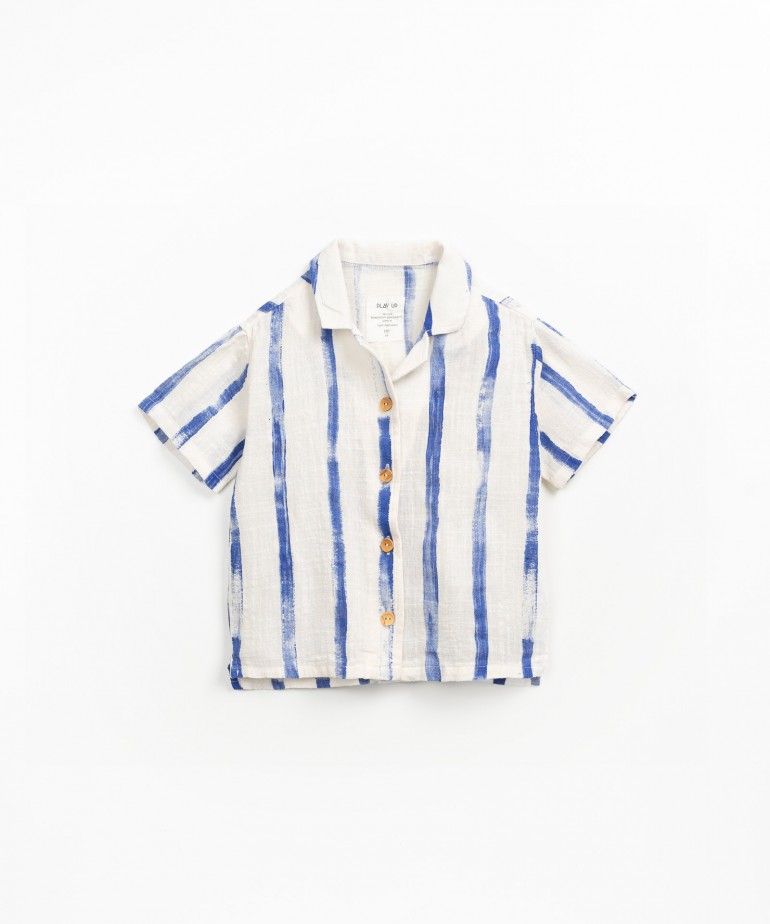 Striped fabric shirt in organic cotton